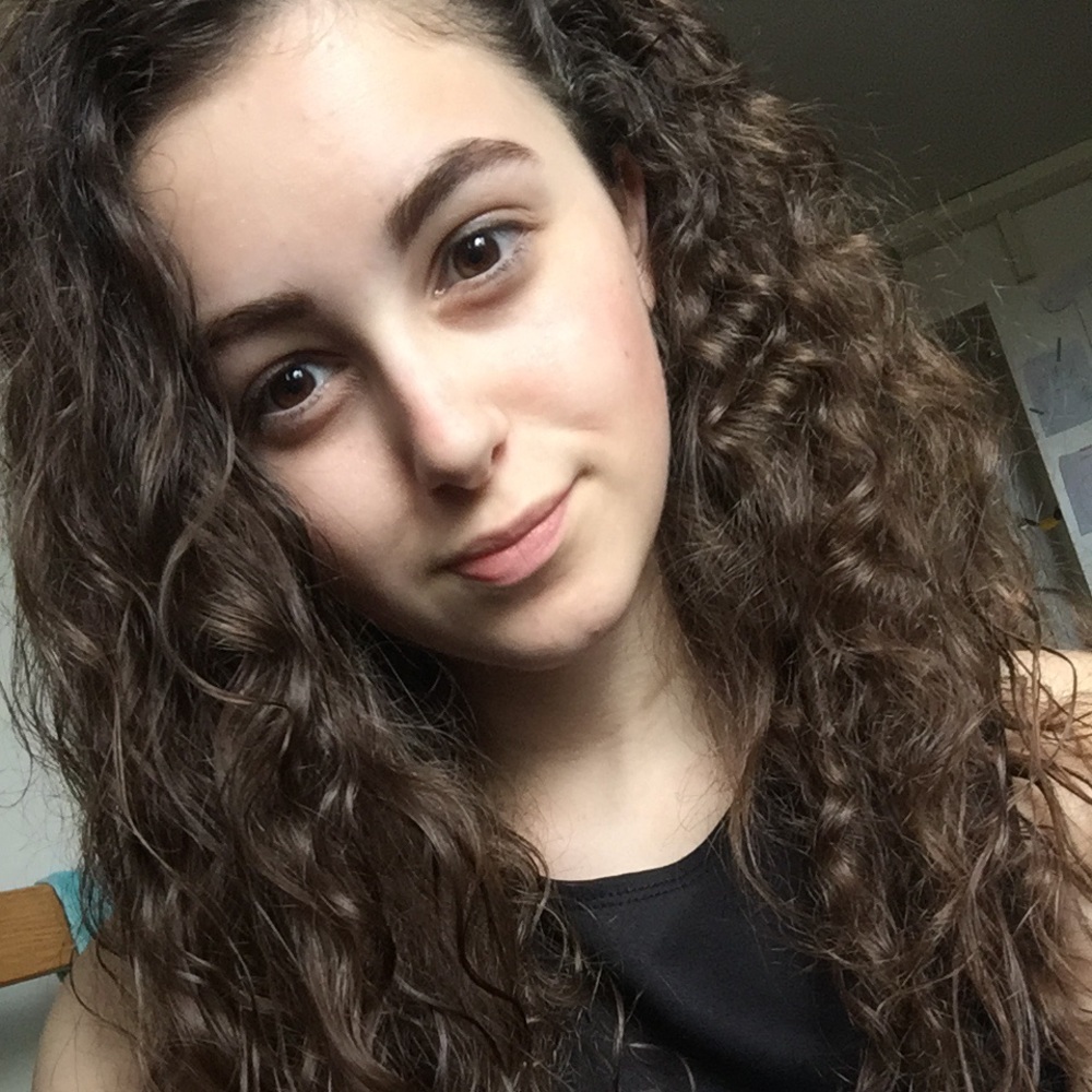 Meet your Posher, Hannah